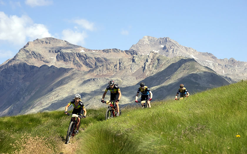 Mountainbiking in the Tux valley