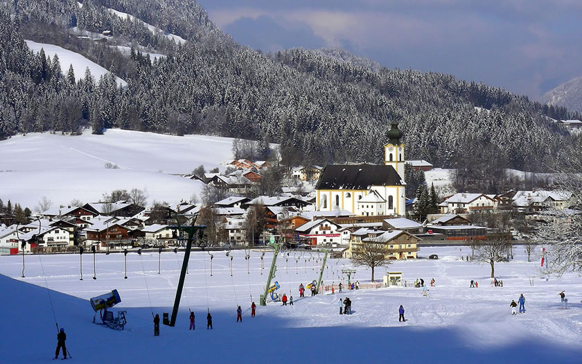 Beginner ski lifts in Söll, Austria